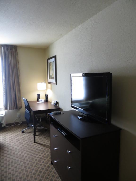 Cobblestone & - Hotel