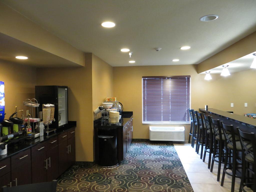 Cobblestone & - Hotel Harper